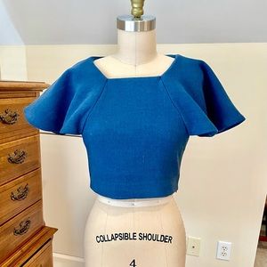 ELLIATT Ruffled-Shoulder Crop Top - Blue